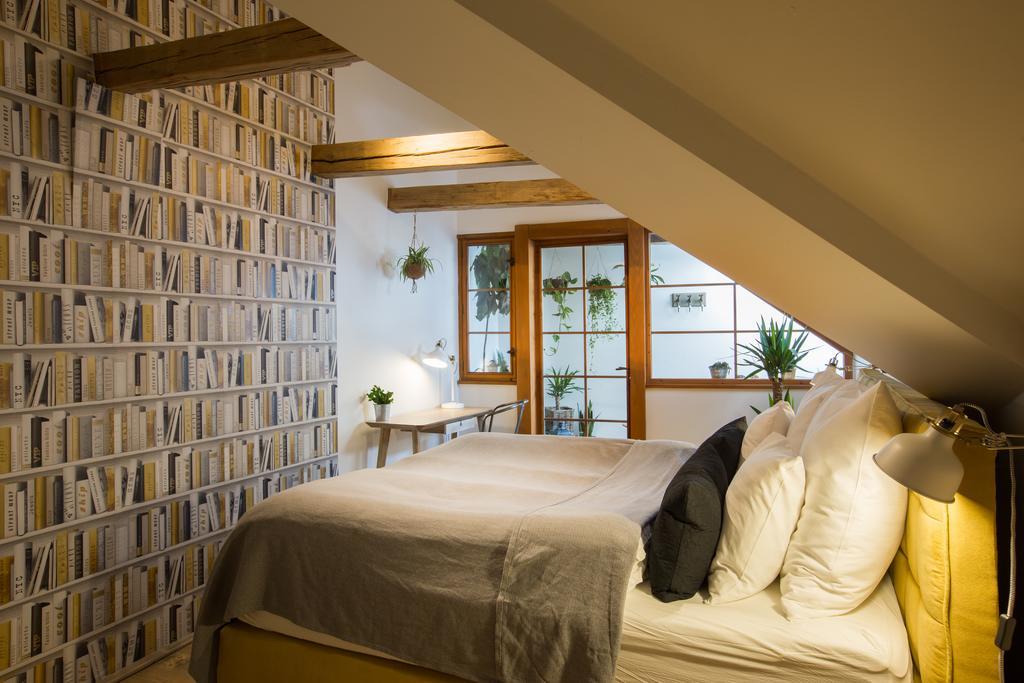 Appartamento Bohemian Chic 2 Bedroom 2 Bathroom Loft With Hanging Chair Praga
